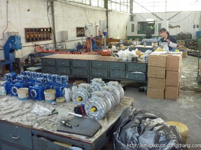 商丘華中變速提供NMRV025精密設(shè)備專用蝸輪蝸桿減速機_減速機變速機_世界工廠網(wǎng)